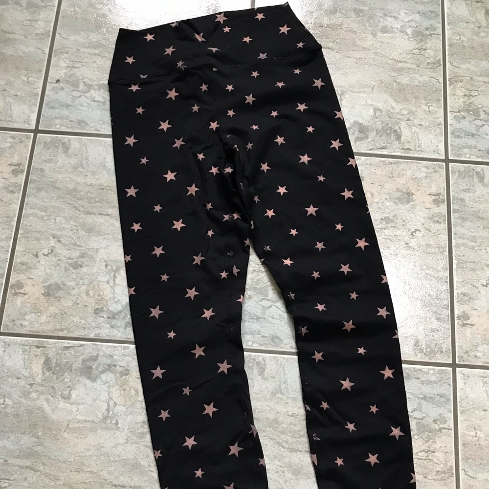 Spiritual Gangster Leggings • Size M